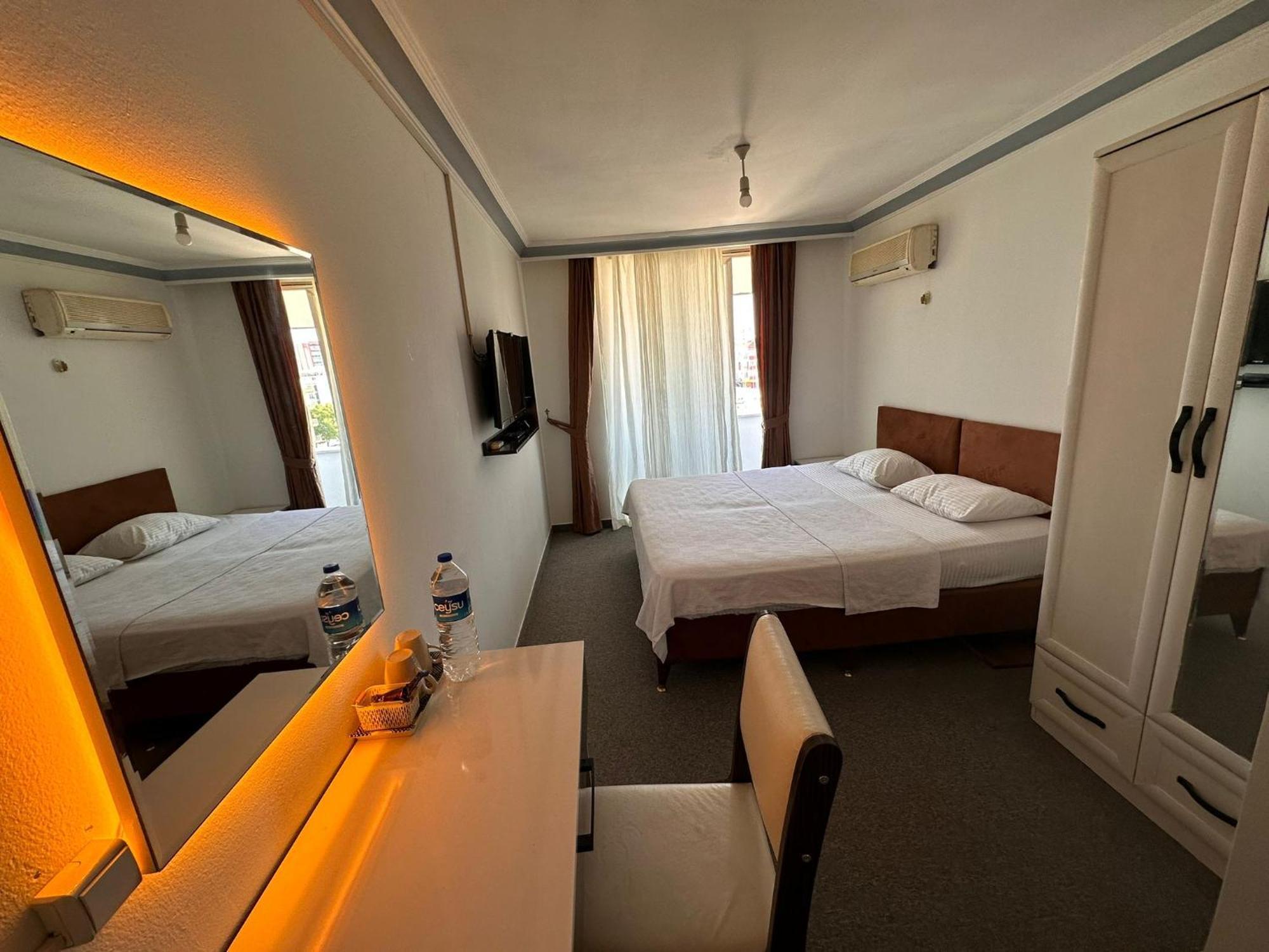 Ezel Group Hotel Antalya Exteriör bild